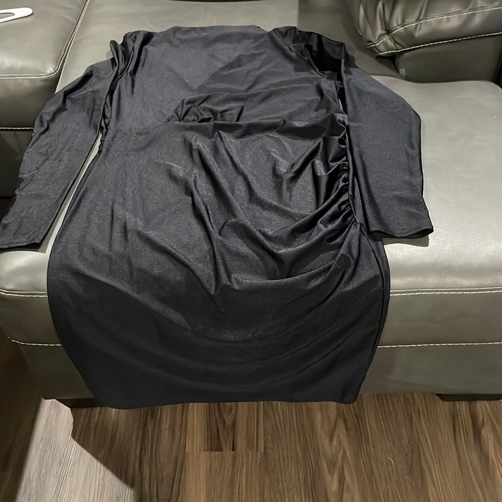 Dress - Picture 2 of 3